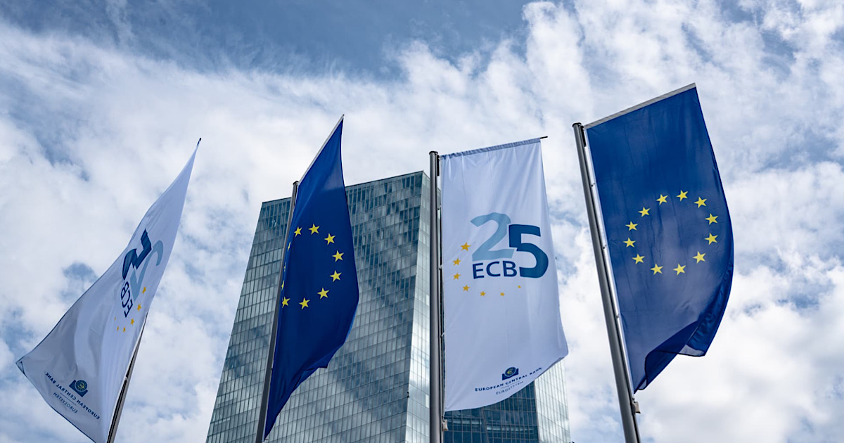 ЕЦБ повышает ставку до многолетнего максимума на фоне рецессии