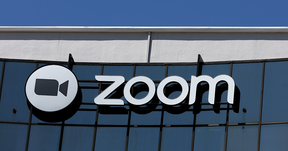 Zoom представил новые функции генеративного искусственного интеллекта