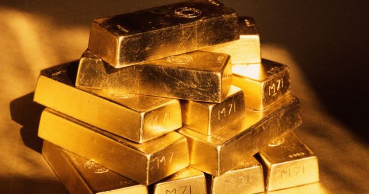 Золотые деньки: россияне продолжают скупать золотые слитки