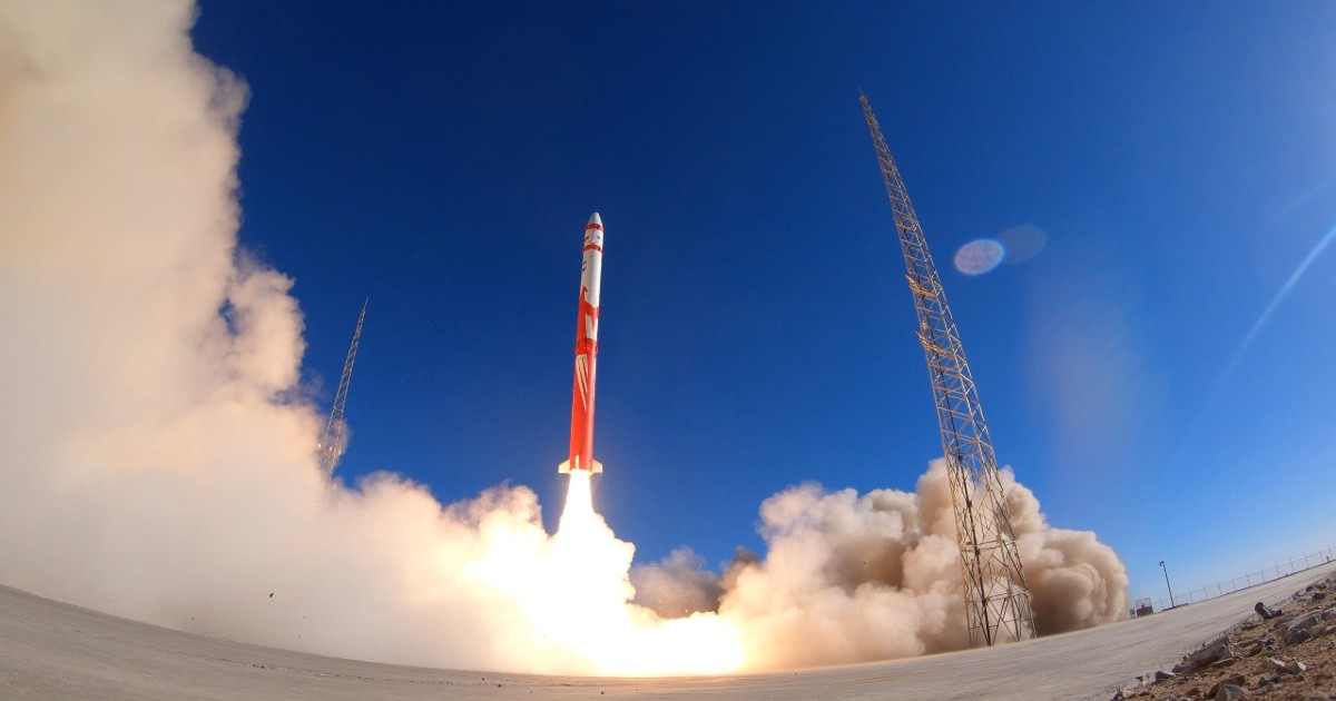 Китайская ракета LandSpace на метане отправила спутники на орбиту